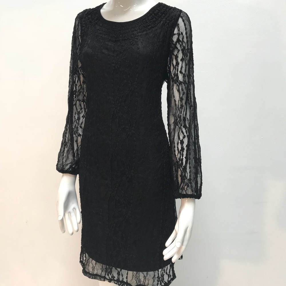 Lace Fitted Midi Dress